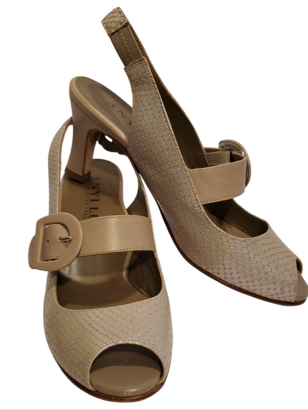 ANYI LU Tulip Leather‎ Mary Jane Slingback Heels In A Taupe Color Size 7.5/8